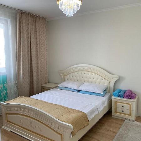 Apartment In Αλμάτι Εξωτερικό φωτογραφία